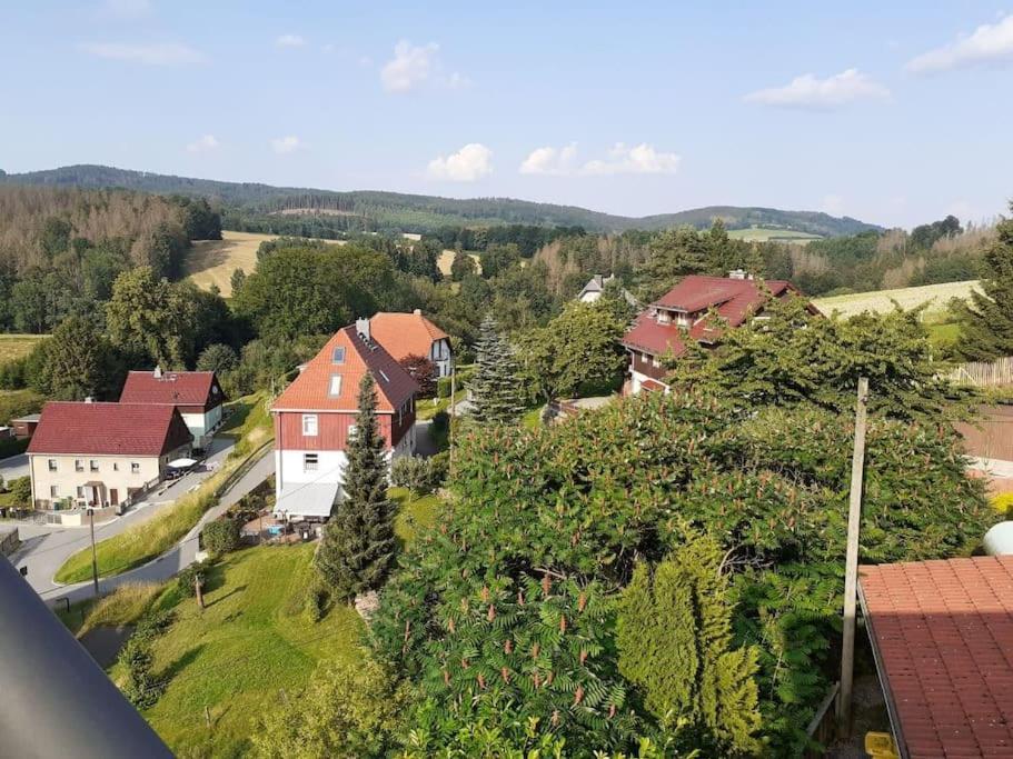 Schoene Und Ruhige Ferienwohnung In Ottendorf Sebnitz Exterior foto
